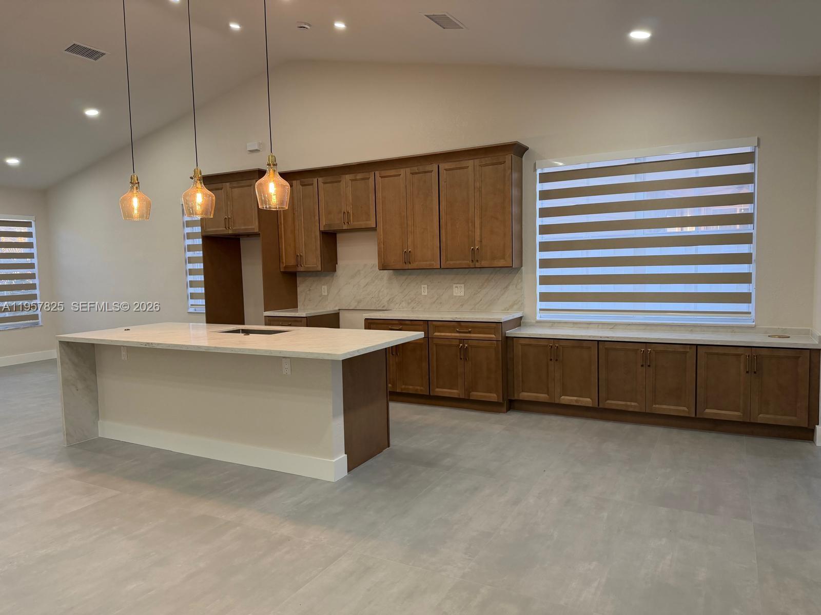 SECTOR 4 NORTH - Residential Lease