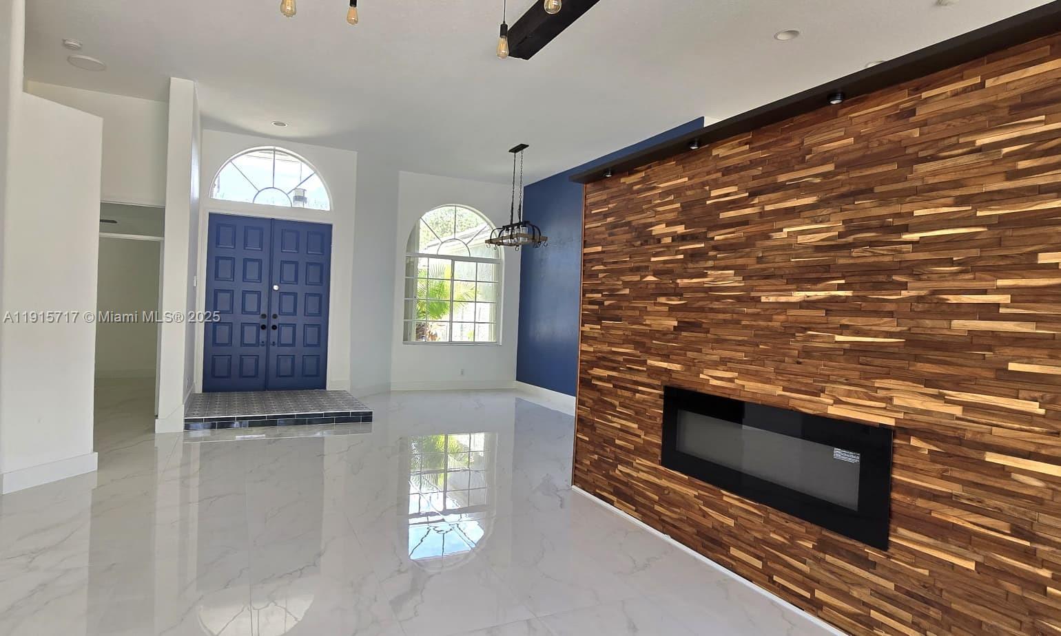 THE ISLANDS - Residential