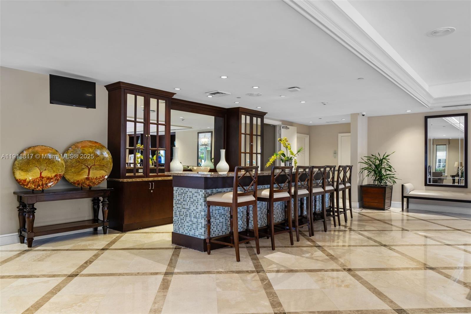 TURNBERRY VLG NO TOWER CO - Residential Lease