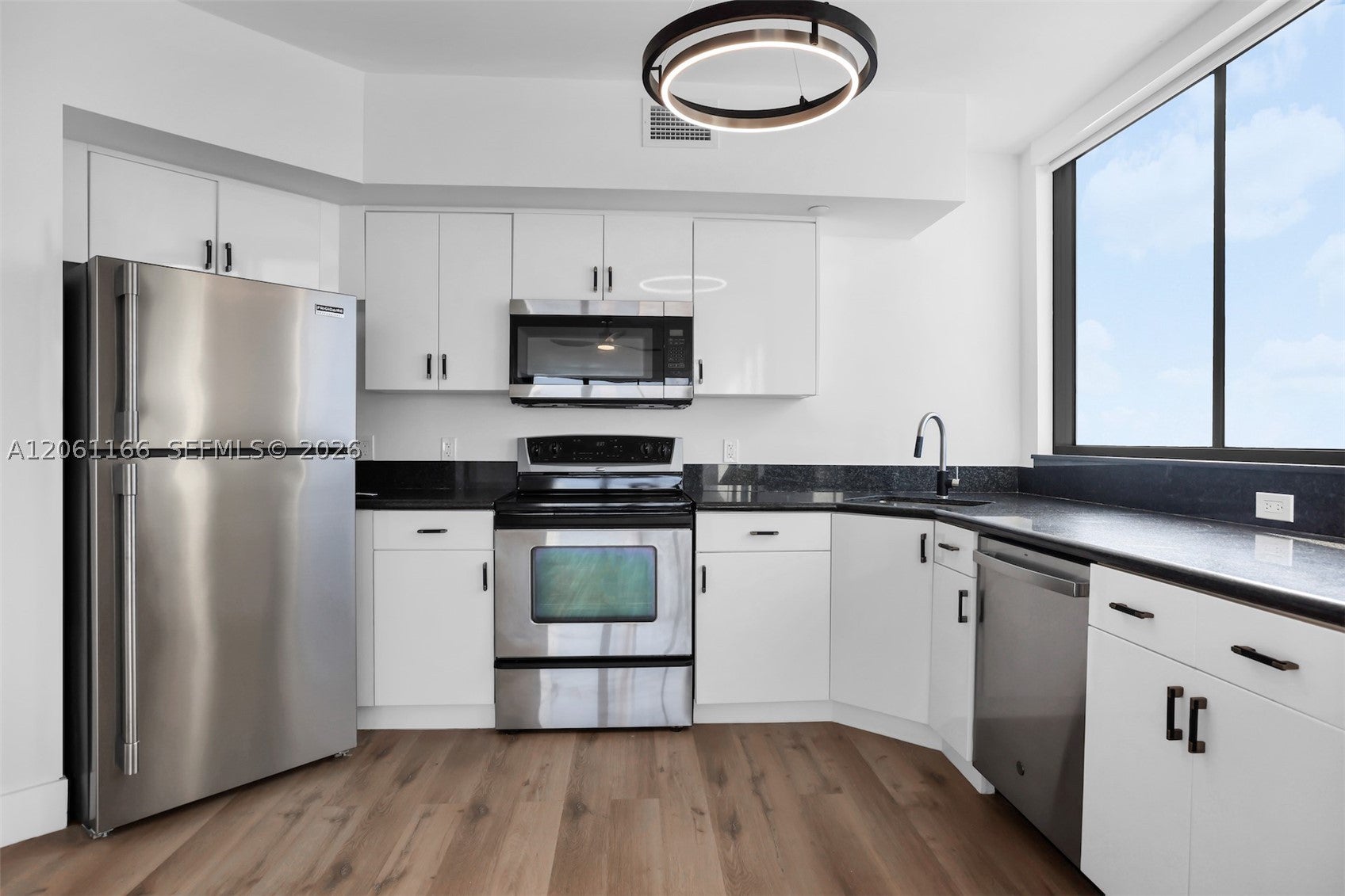 1330 West Ave 3007