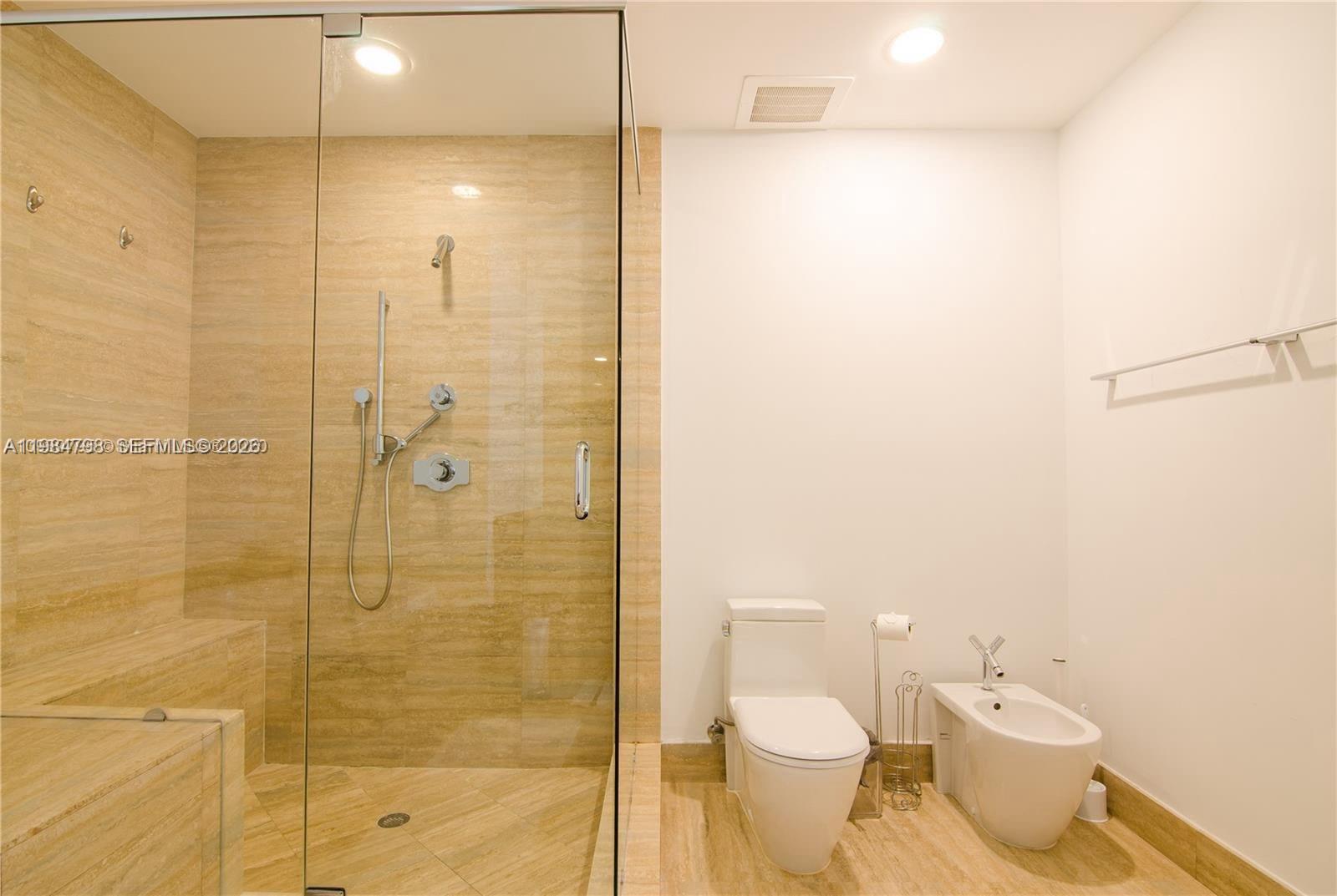 TDR TOWER III CONDO - Residential