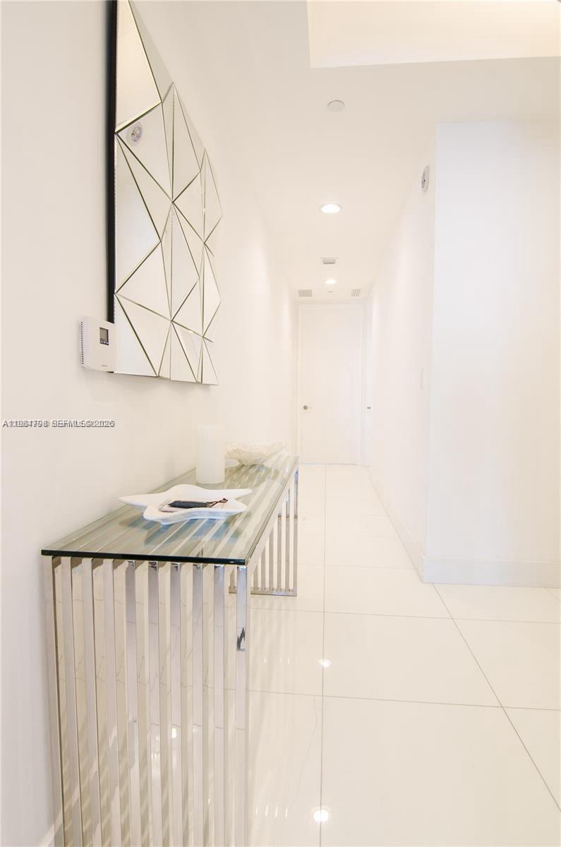 TDR TOWER III CONDO - Residential