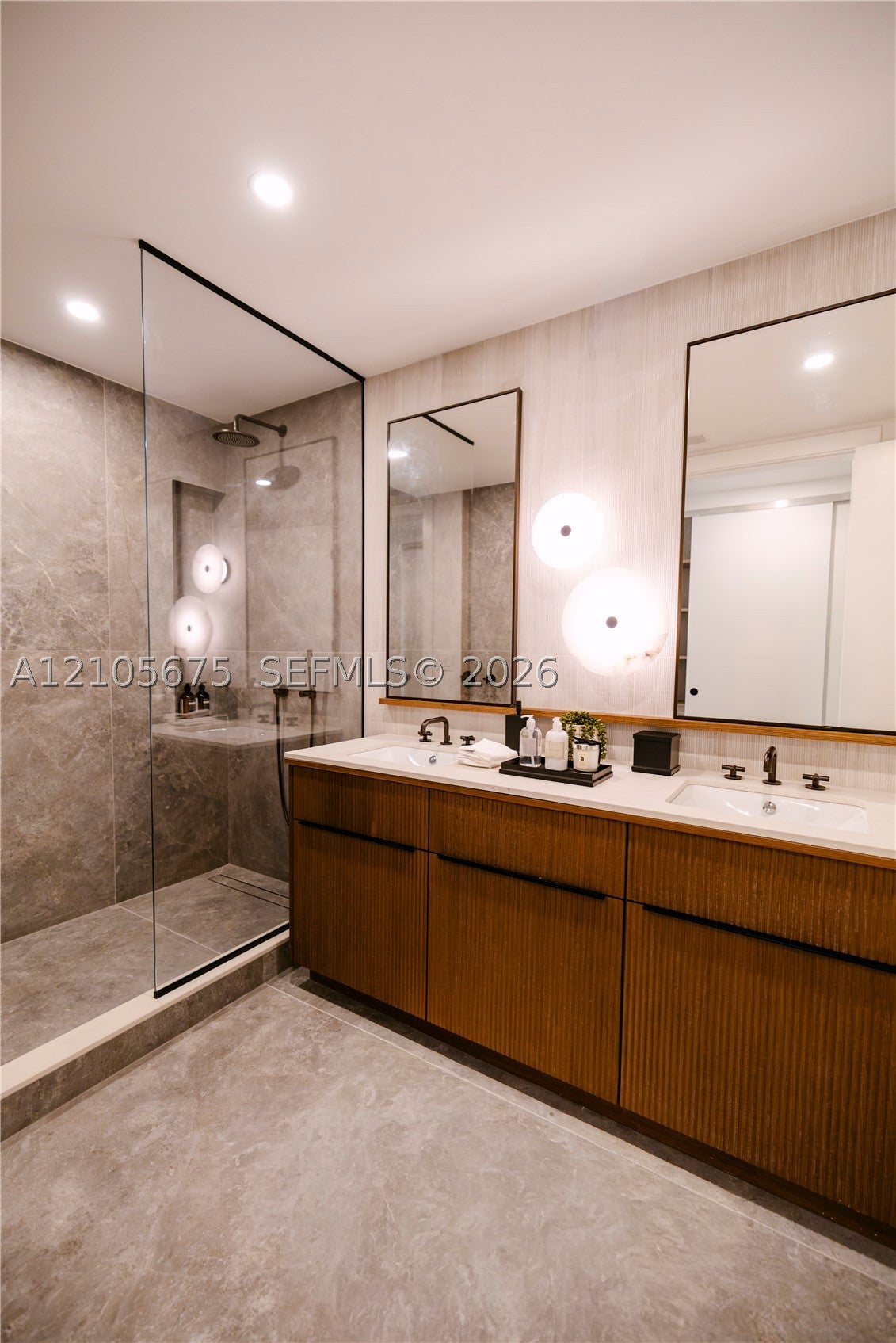 2200 Brickell Ave PH16