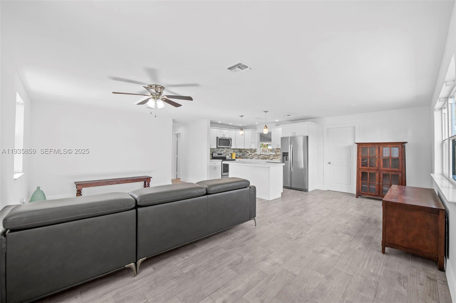 COLLIER ESTATES FIFTH ADD - Residential