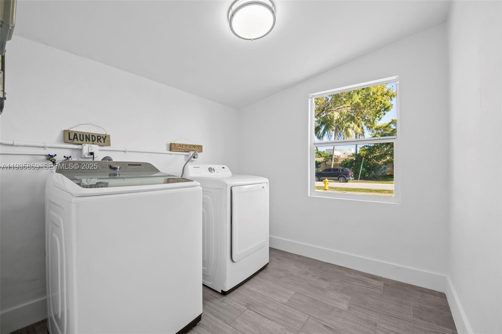 COLLIER ESTATES FIFTH ADD - Residential