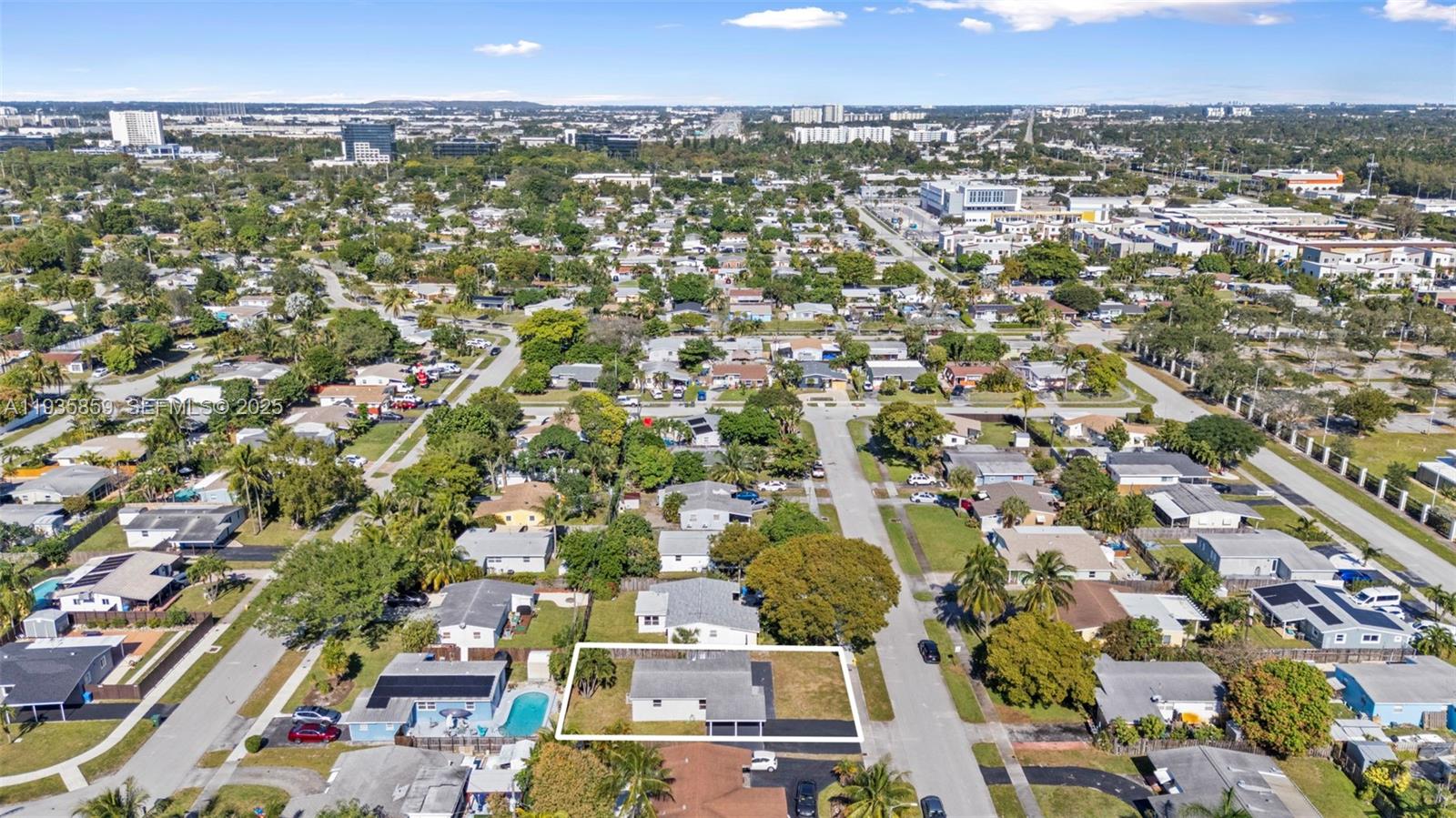 COLLIER ESTATES FIFTH ADD - Residential