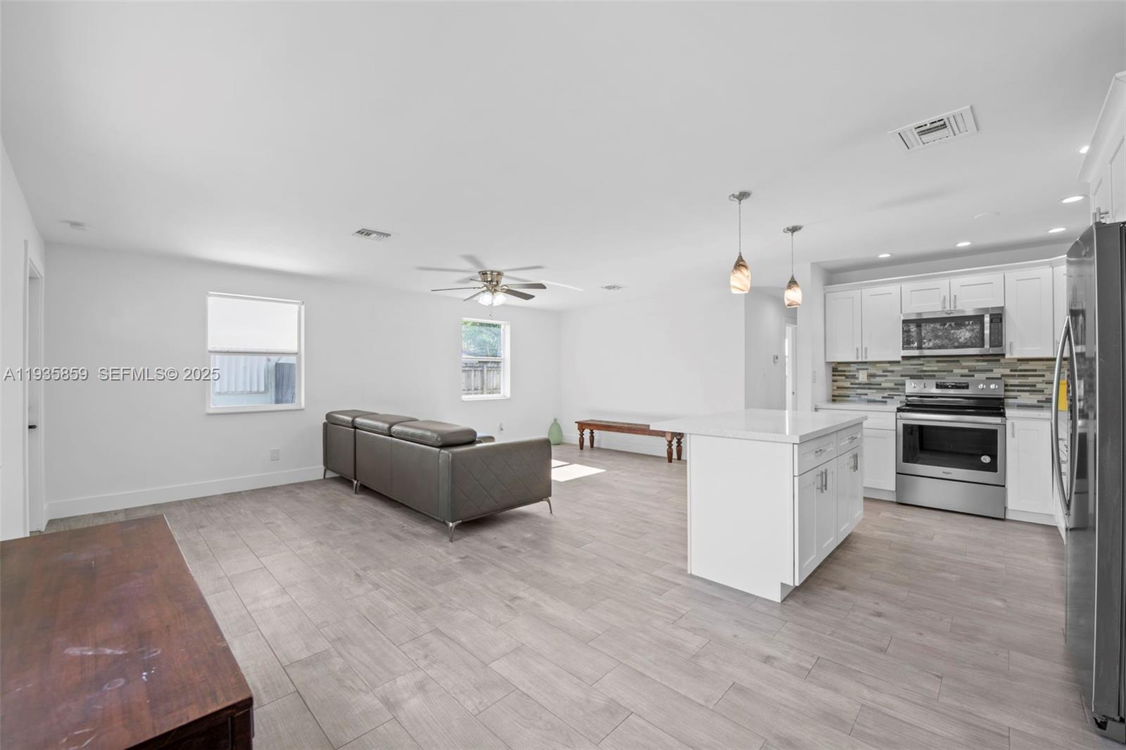 COLLIER ESTATES FIFTH ADD - Residential