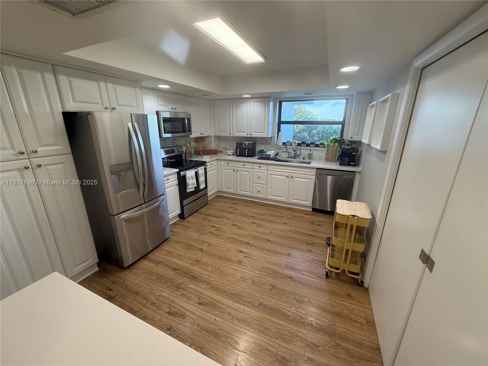16091 Blatt Blvd 407, Weston, Broward County, Florida - 2 Bedrooms  
2 Bathrooms - 