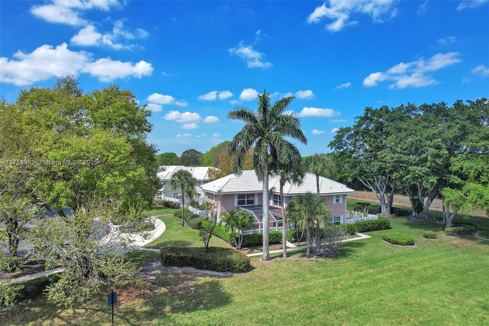 STAMFORD AT THE VILLAGES - Residential