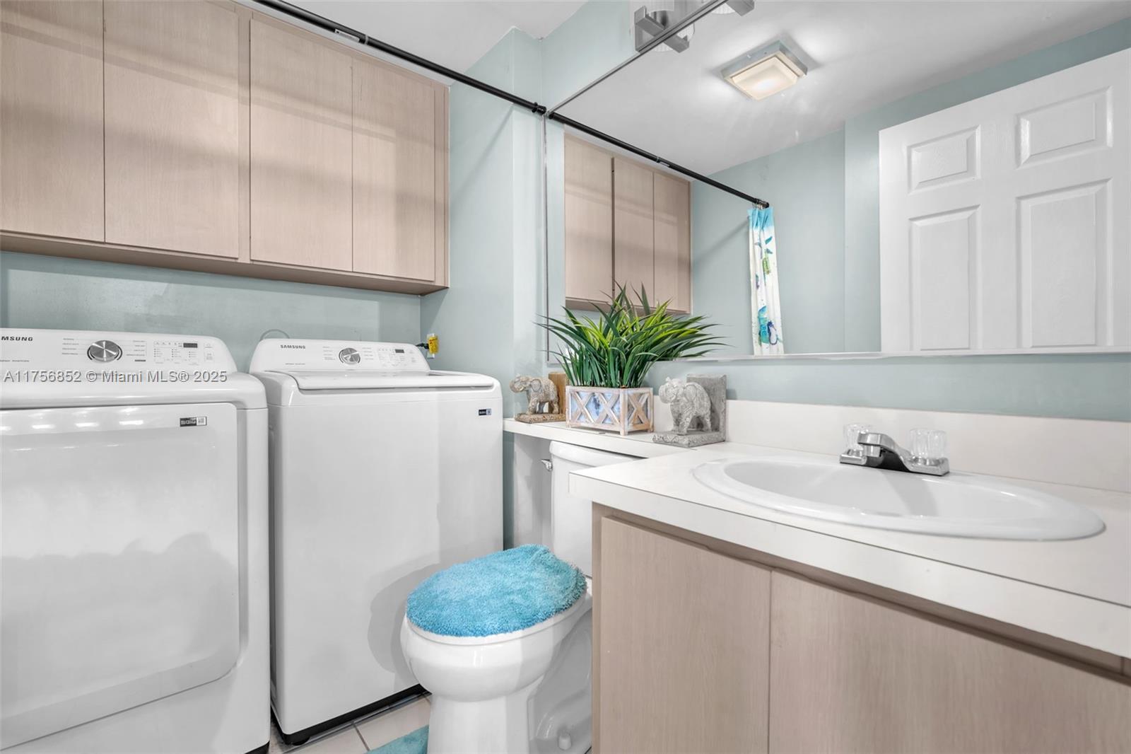 STAMFORD AT THE VILLAGES - Residential