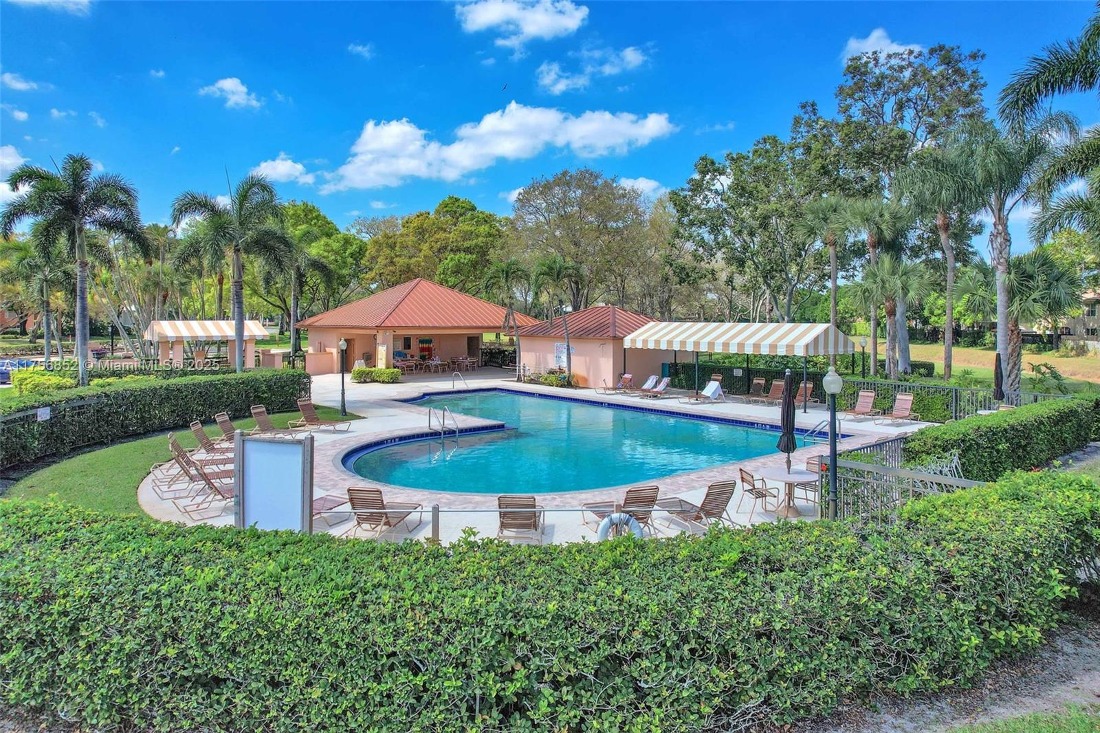 STAMFORD AT THE VILLAGES - Residential