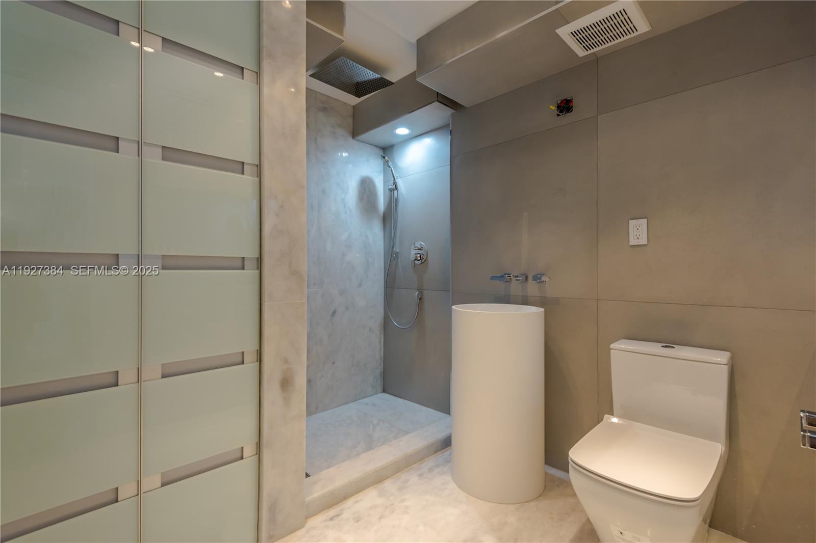 MAR DEL PLATA CONDO - Residential Lease