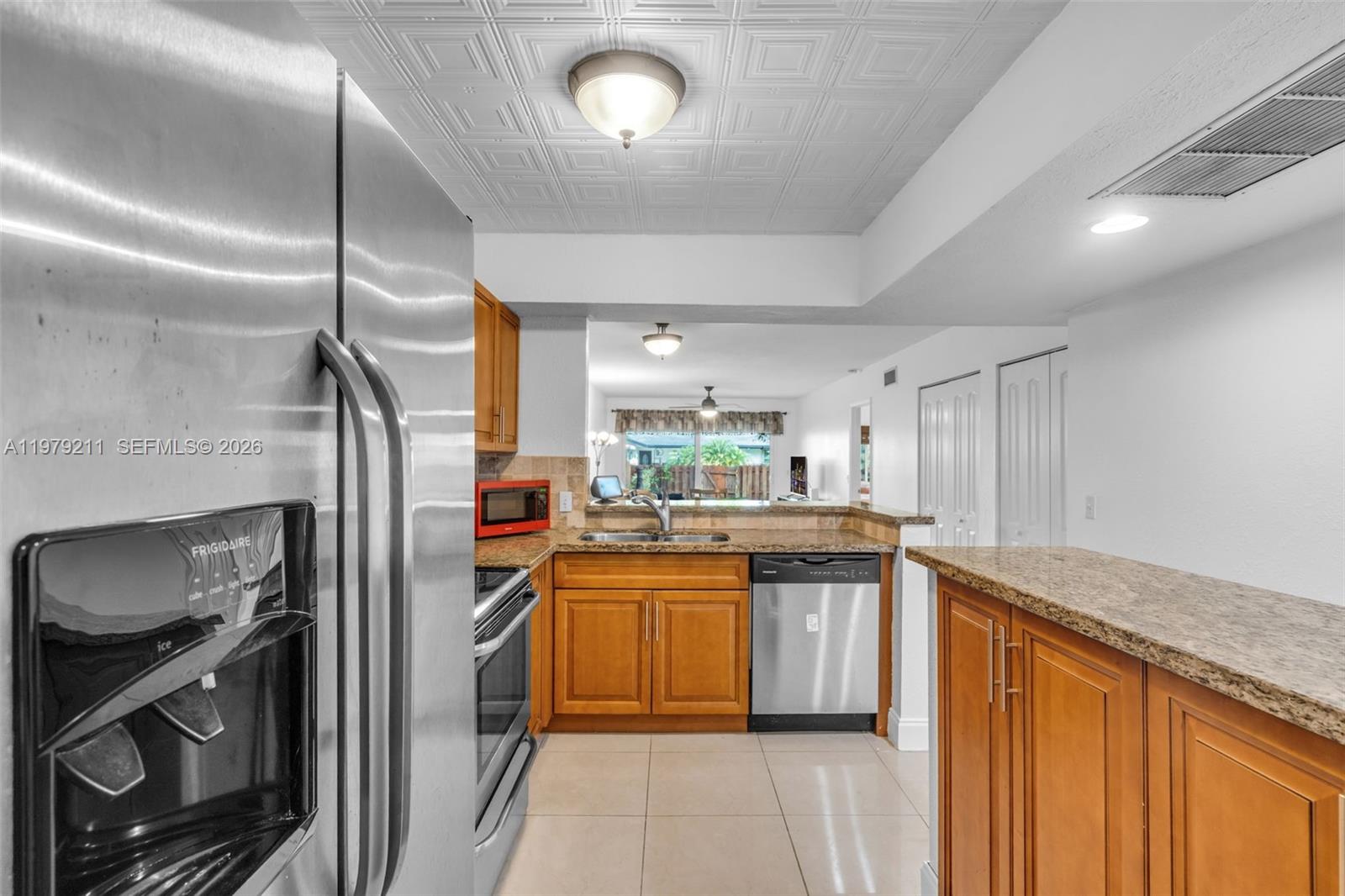 HOLLYWOOD GARDENS - Residential