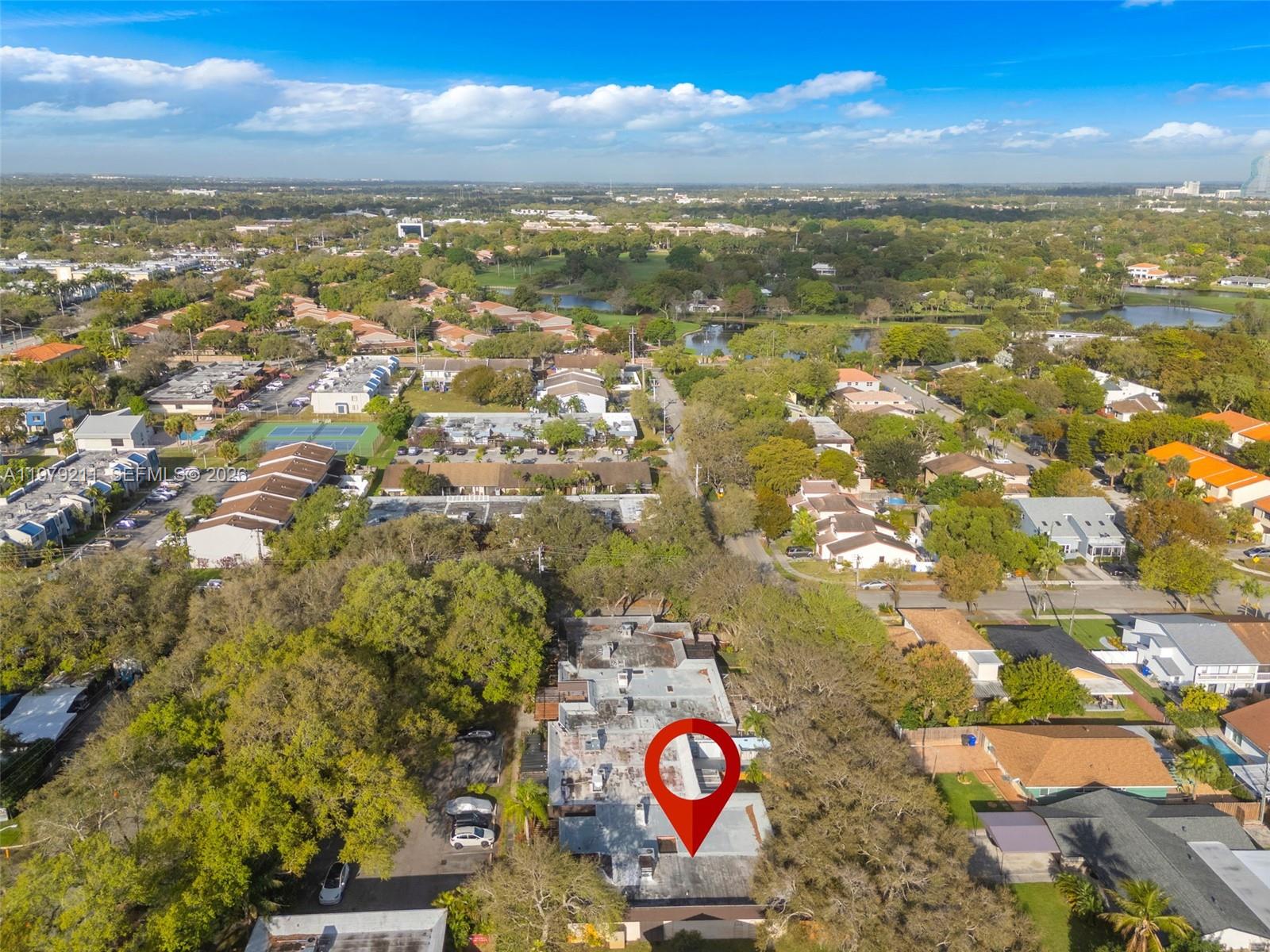 HOLLYWOOD GARDENS - Residential