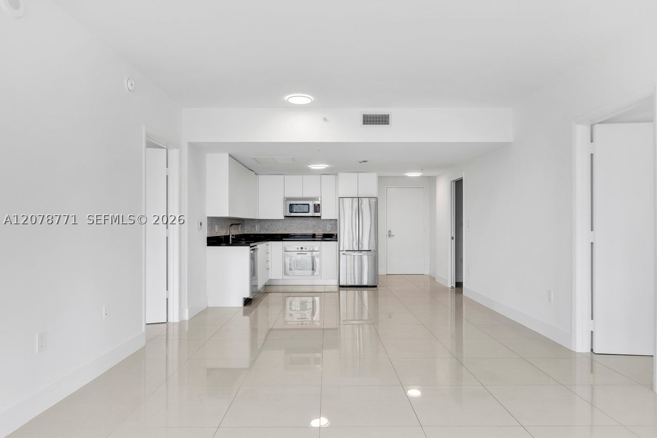 92 SW 3rd St 1403