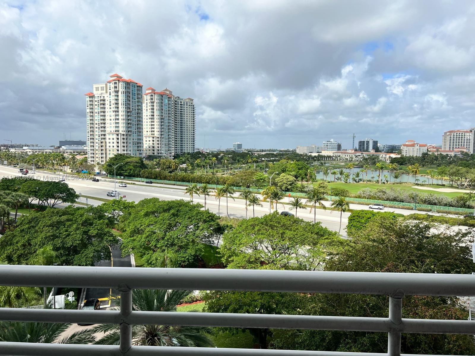 3300 Ne 192nd St 803, Aventura, Miami-Dade County, Florida - 1 Bedrooms  
2 Bathrooms - 
