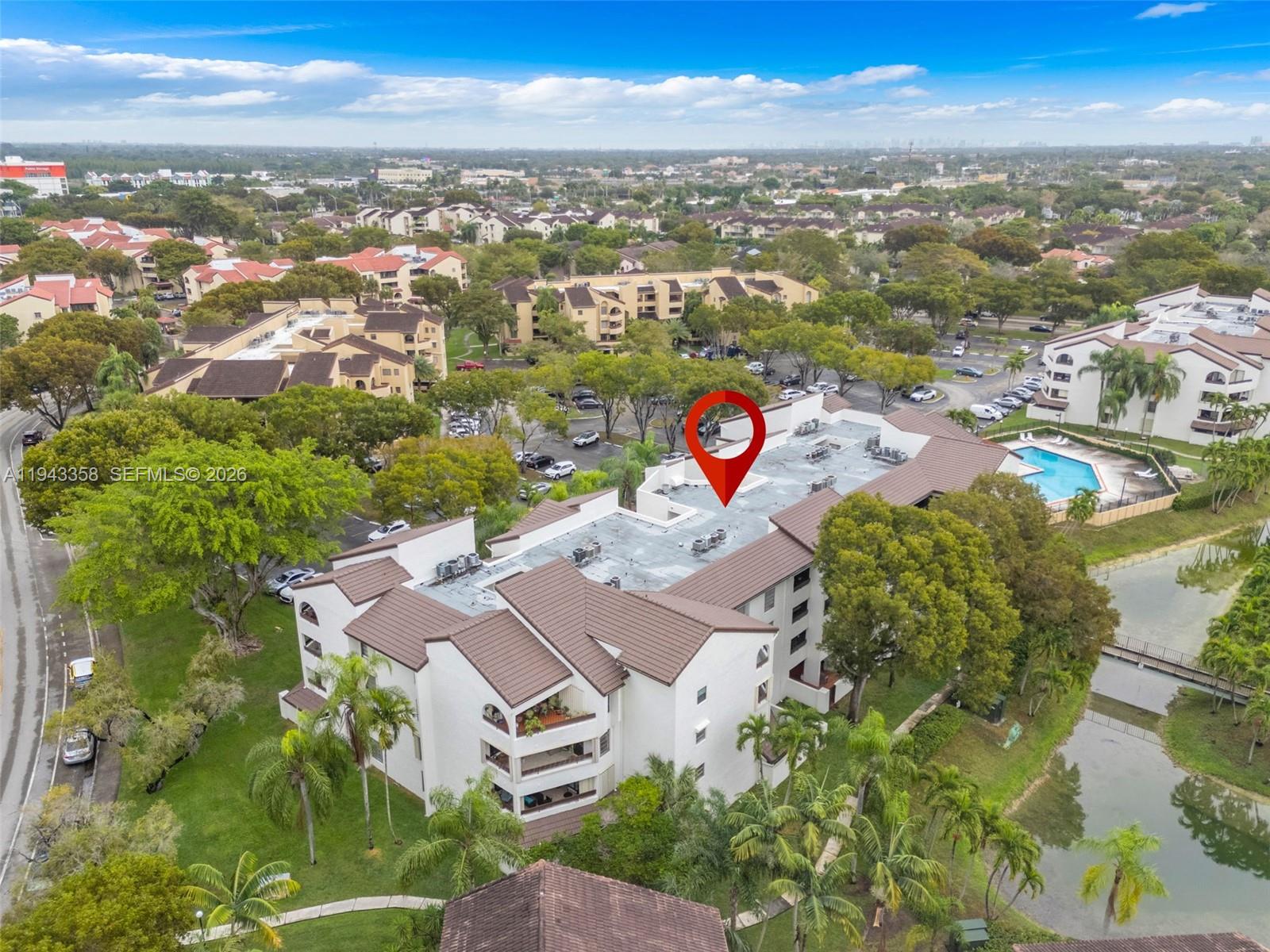 KENLAND POINTE CONDO II - Residential