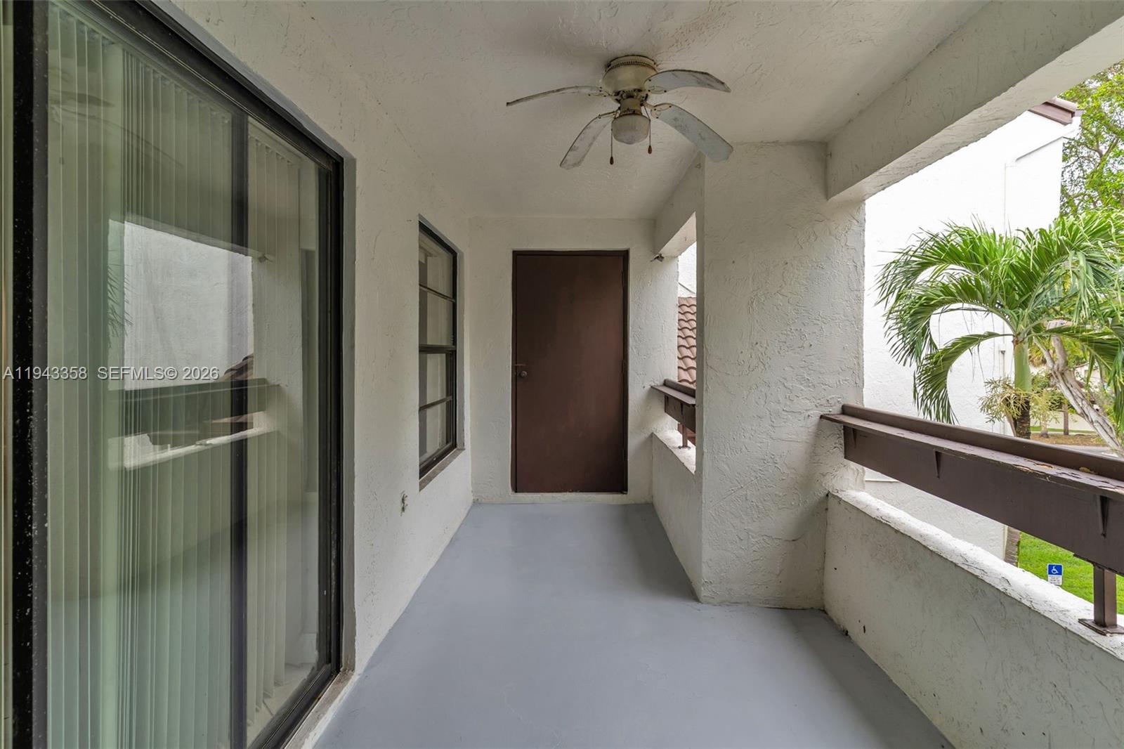 KENLAND POINTE CONDO II - Residential