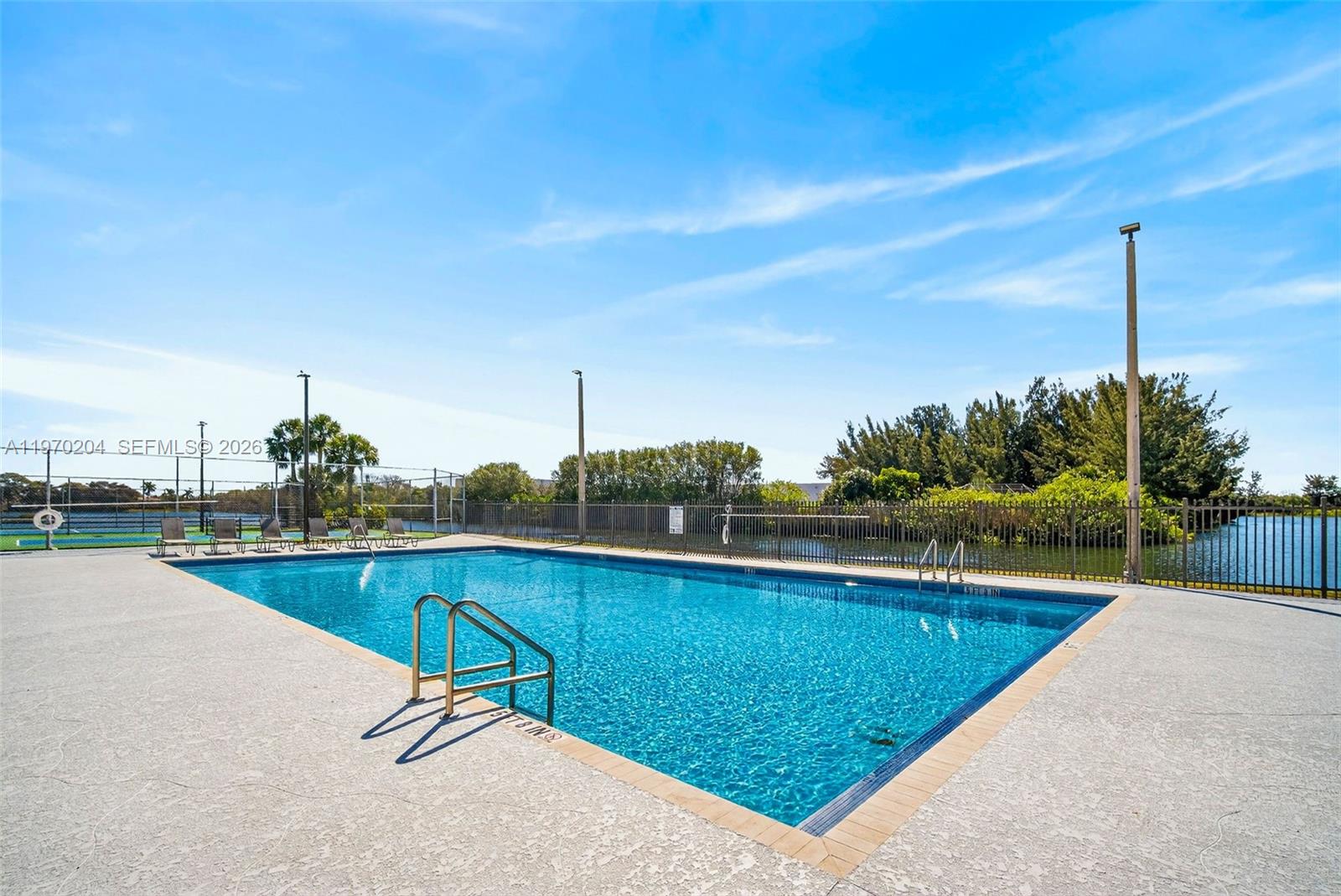 LAND SECTION 8 - Residential