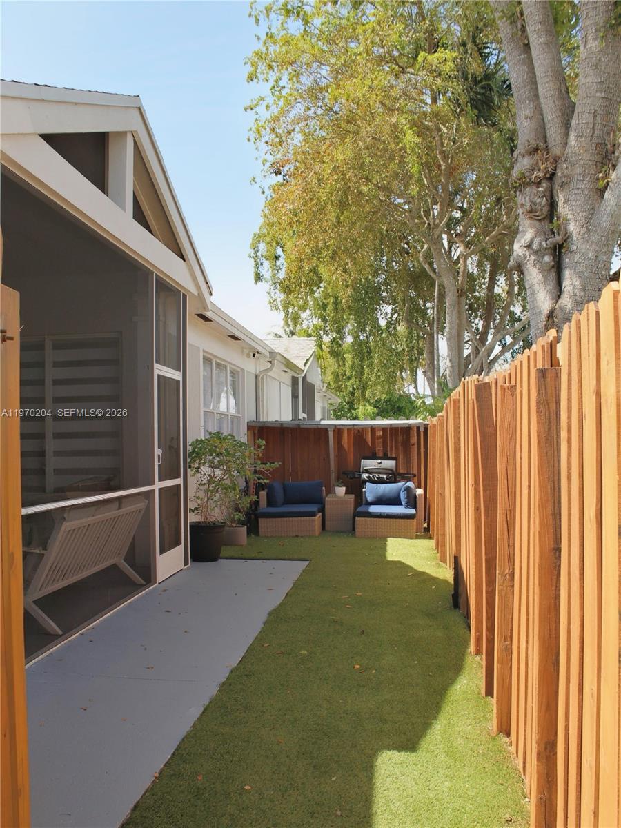 LAND SECTION 8 - Residential