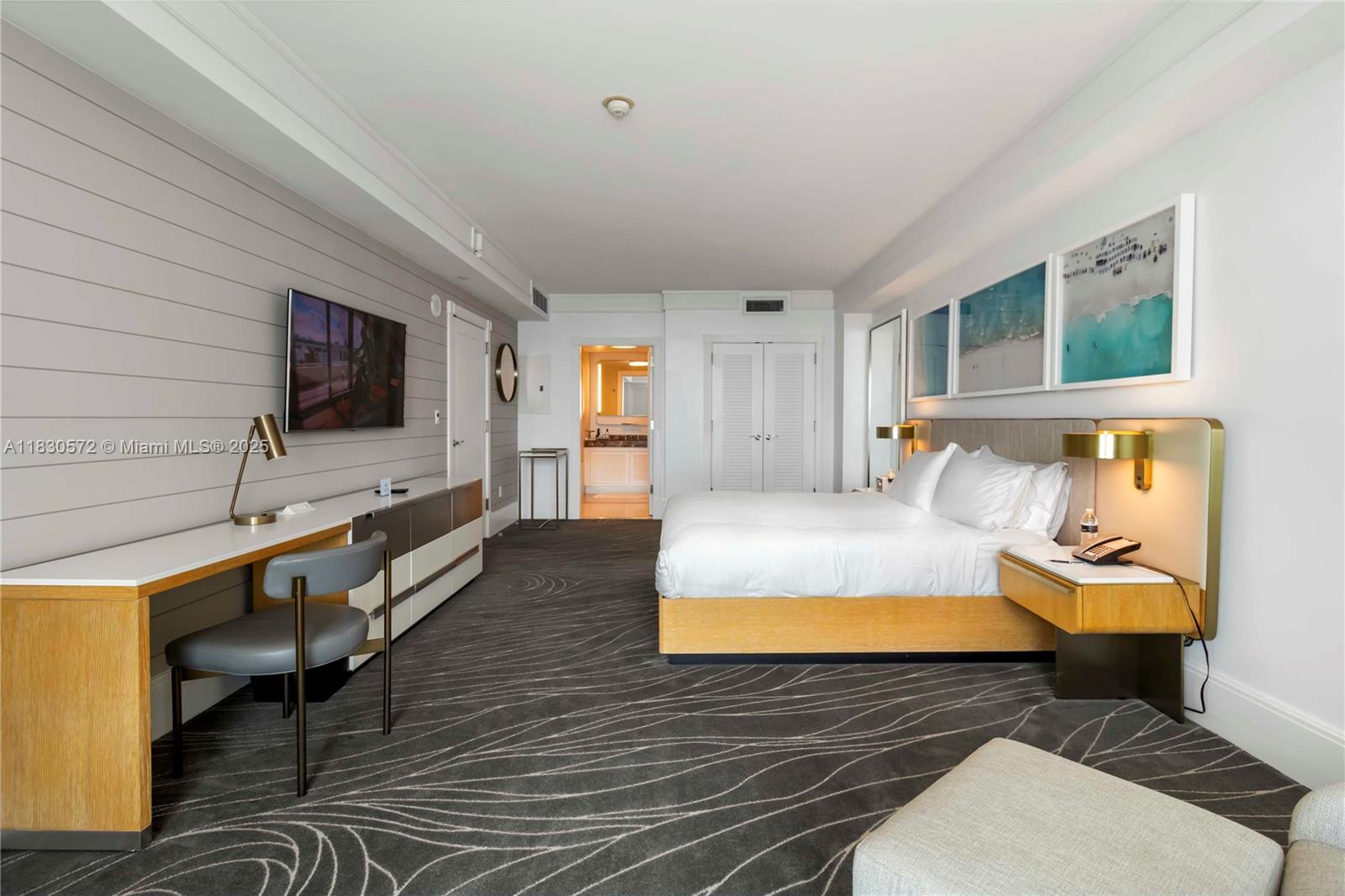 CASTILLO GRAND HOTEL RESI - Residential