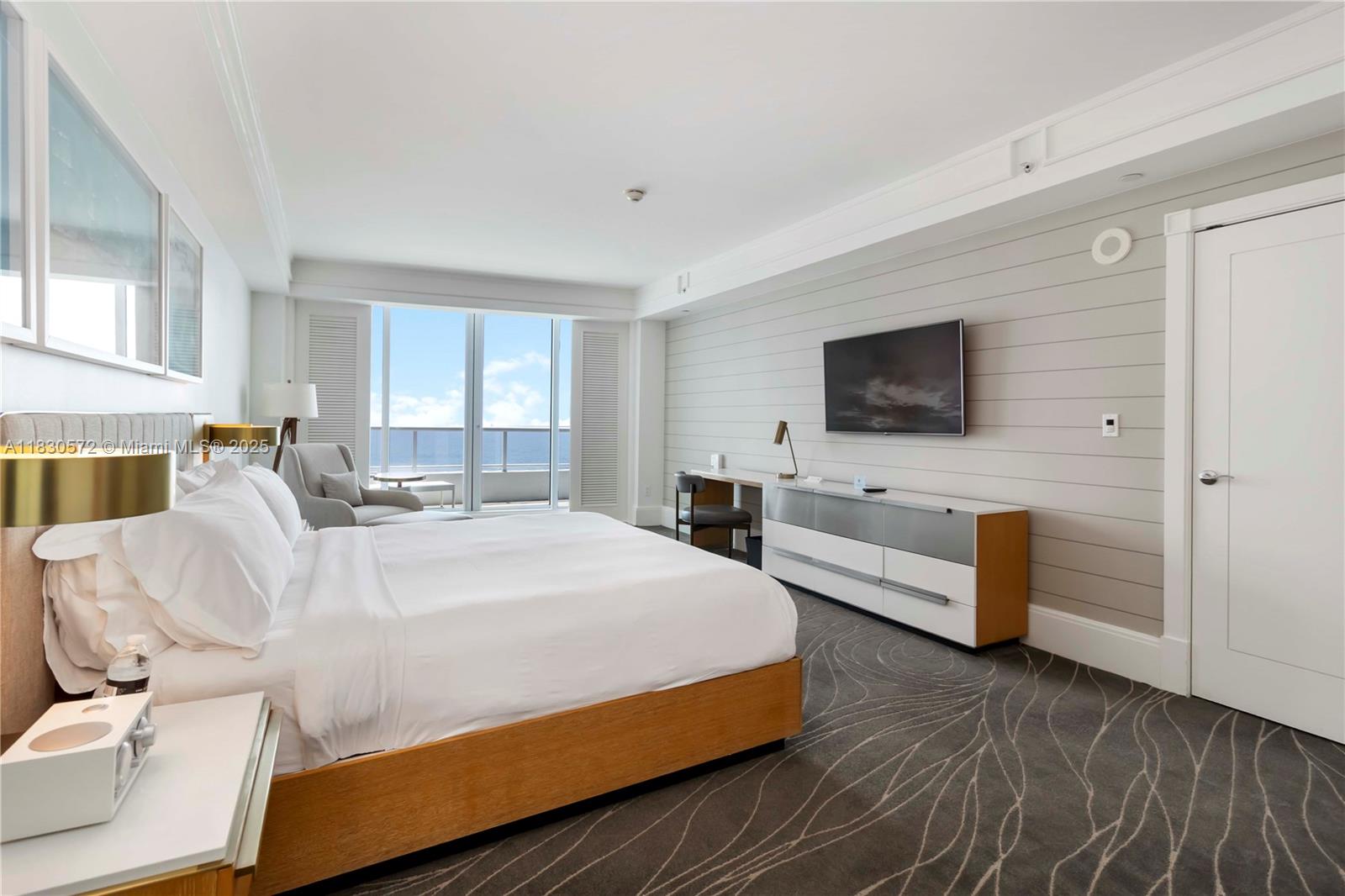 CASTILLO GRAND HOTEL RESI - Residential