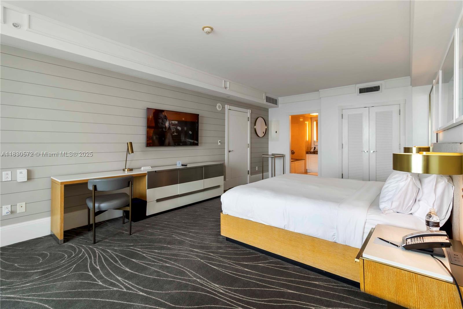 CASTILLO GRAND HOTEL RESI - Residential