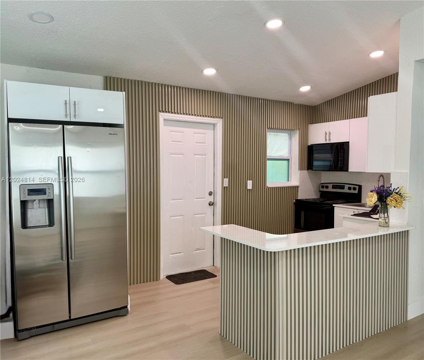 LAUDERDALE MANORS RESUB O - Residential