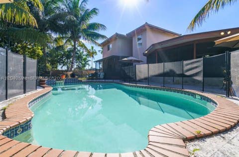 Tiny photo for 3135 SW 80th Ave, Miami, FL 33155 (MLS # A12042528)
