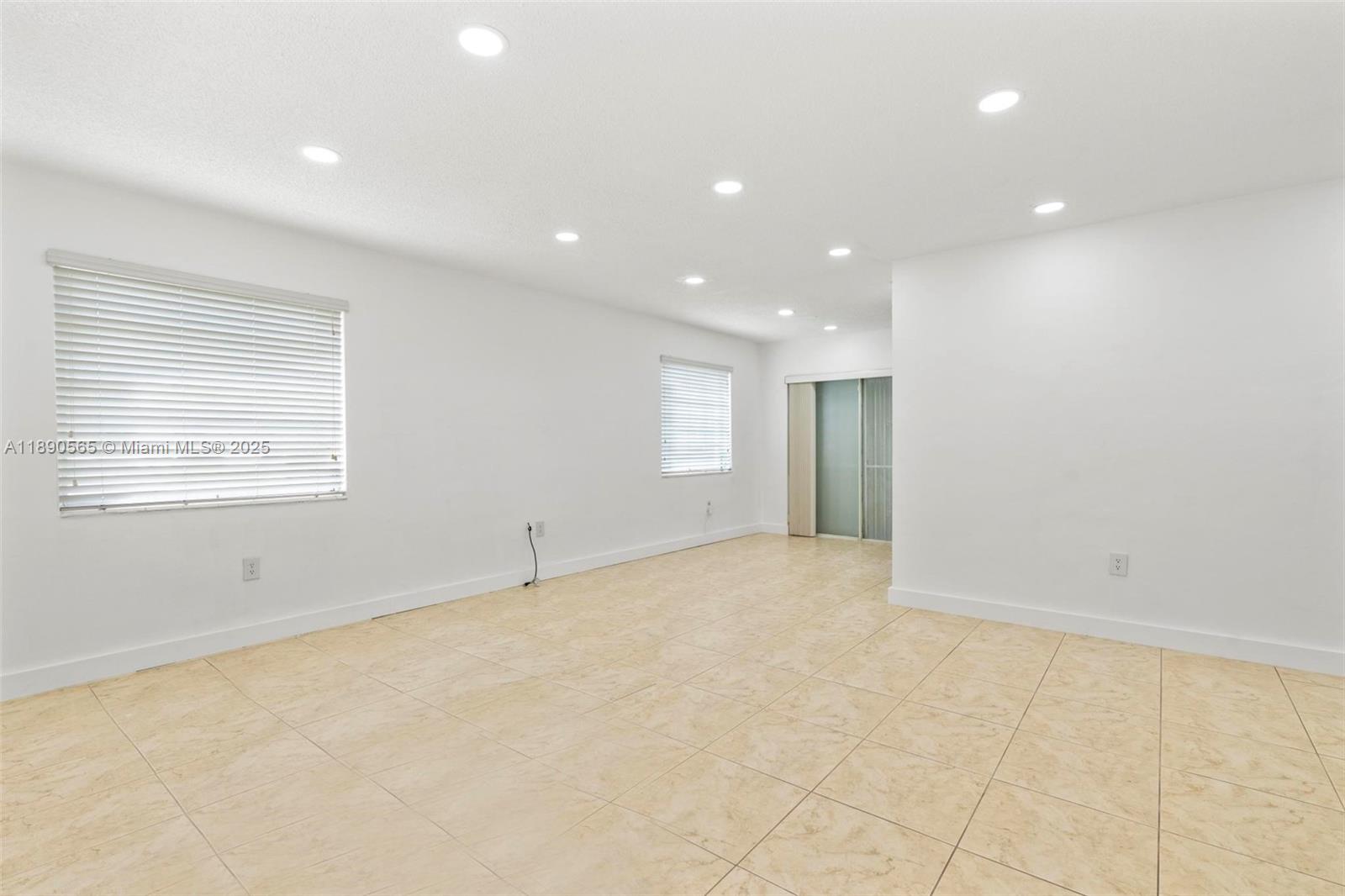 SUNLAND PARK SECTION 2 - Residential Lease