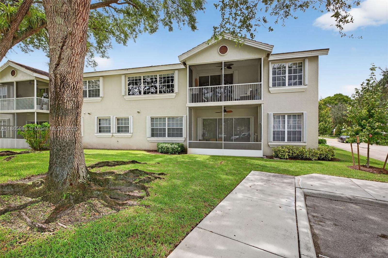 EAGLE TRACE - Residential