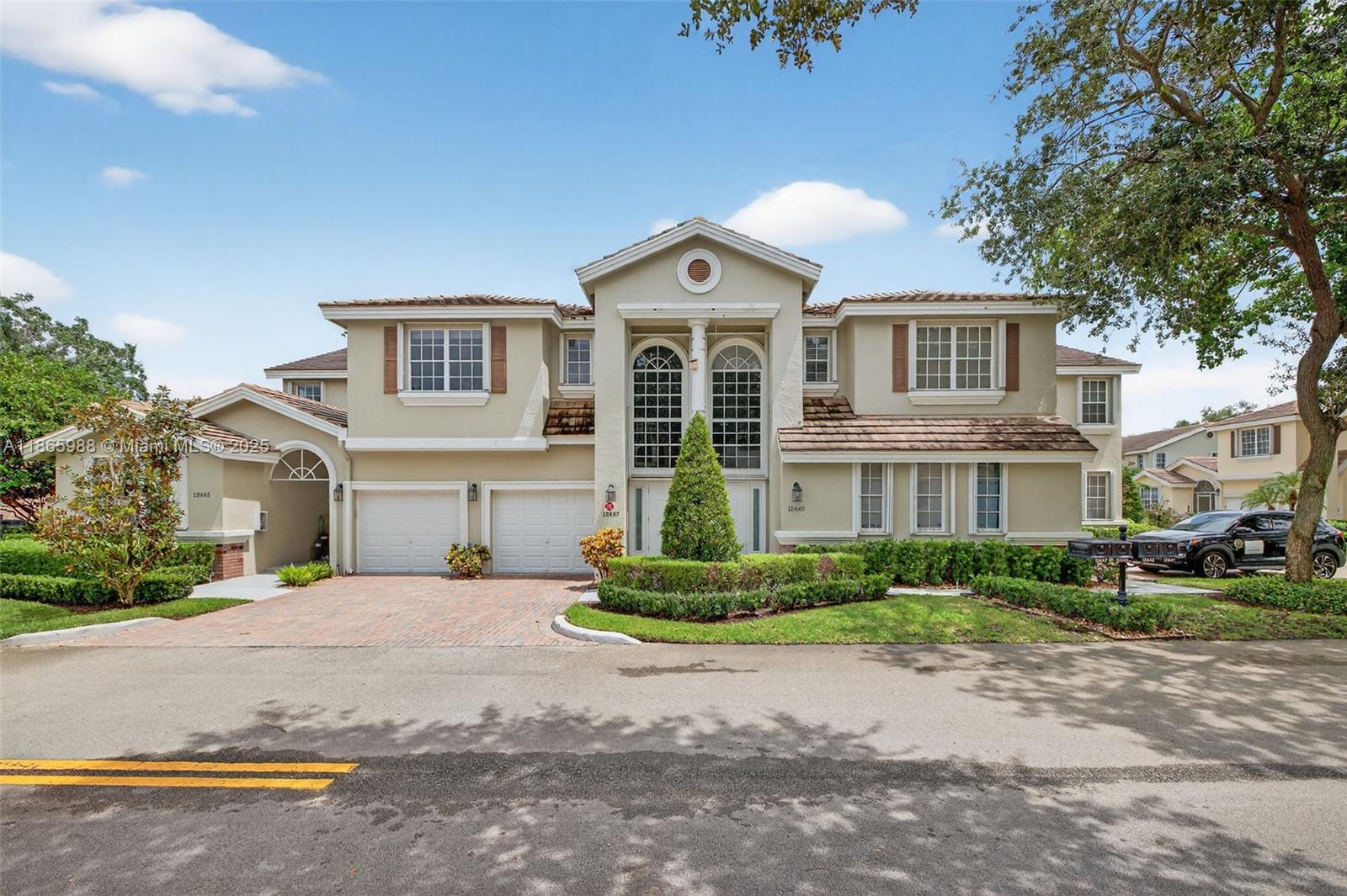 EAGLE TRACE - Residential