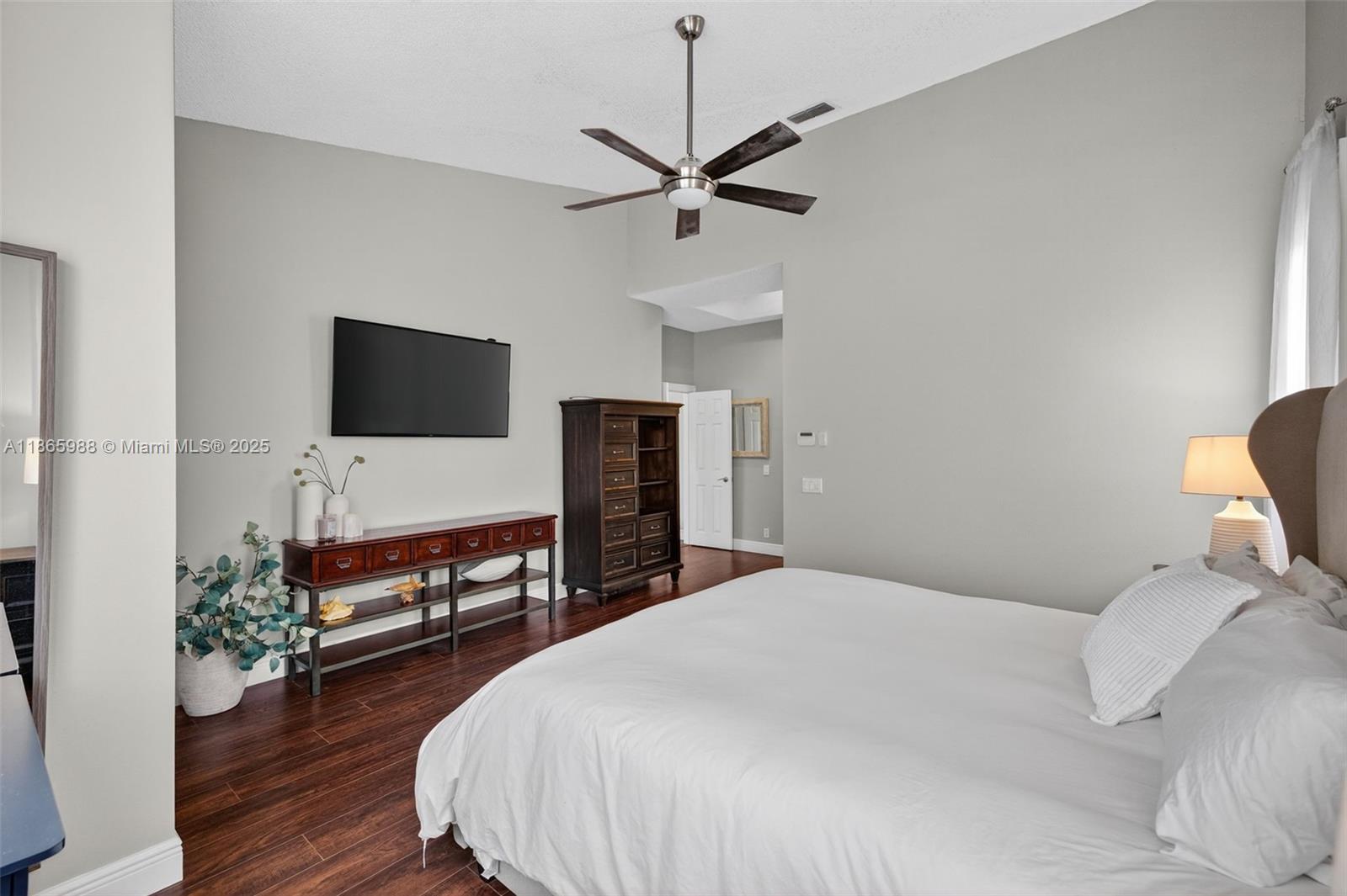 EAGLE TRACE - Residential