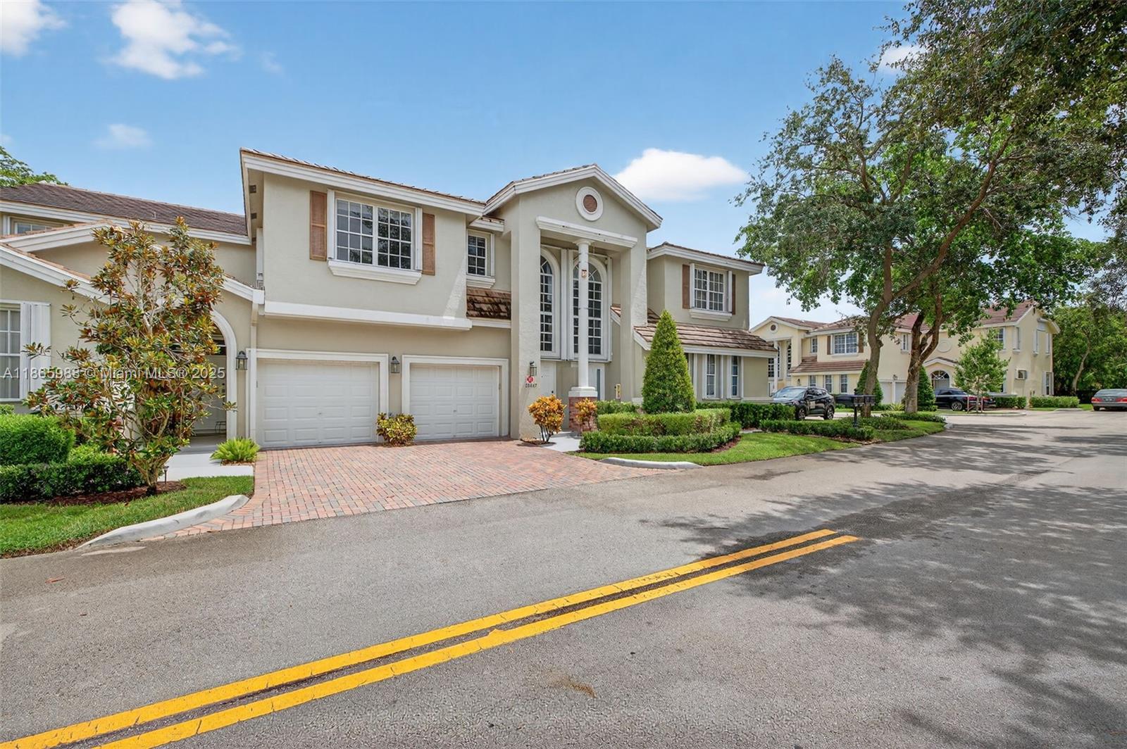 EAGLE TRACE - Residential