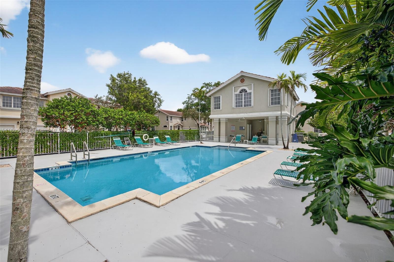 EAGLE TRACE - Residential