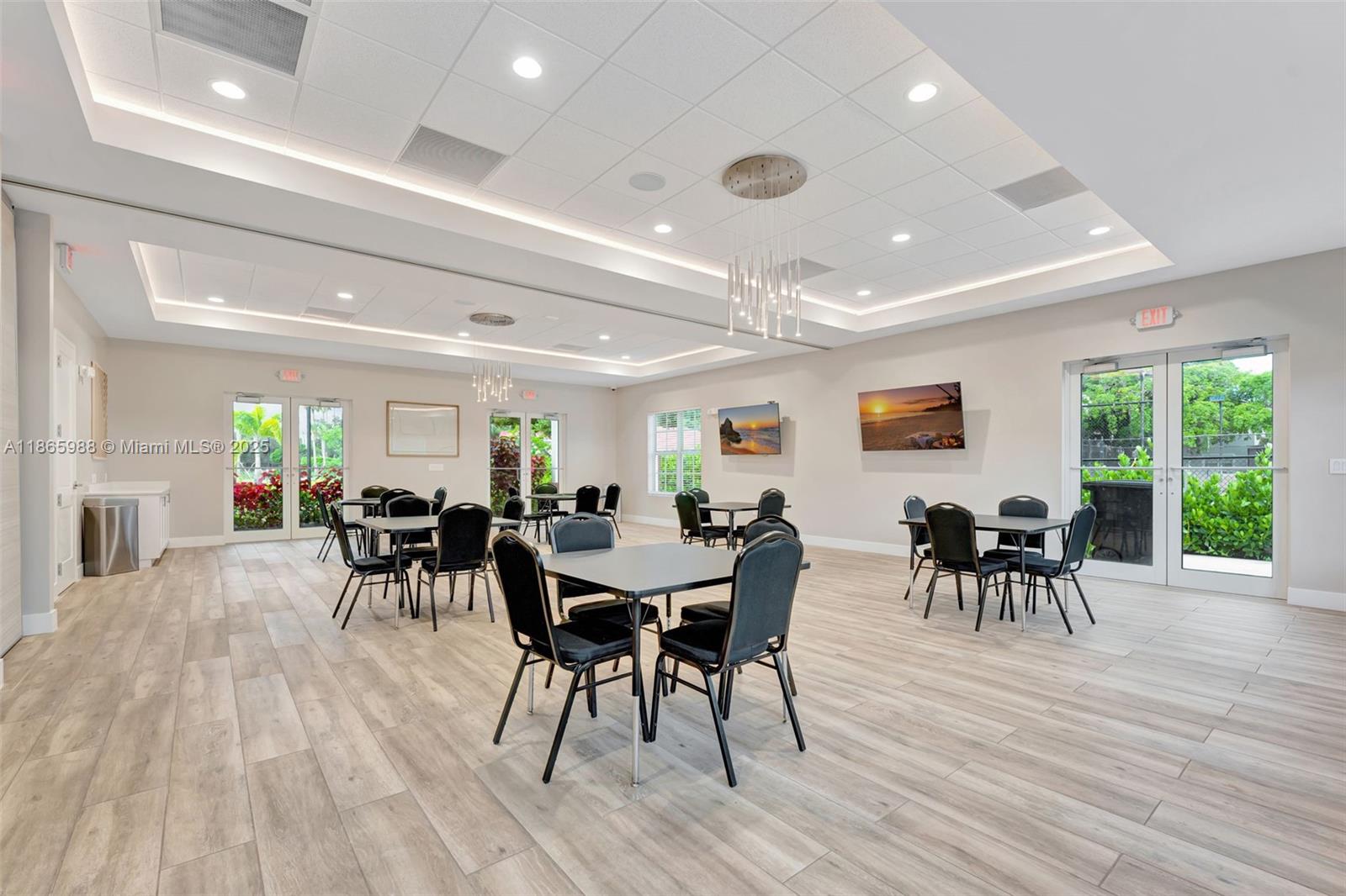 EAGLE TRACE - Residential