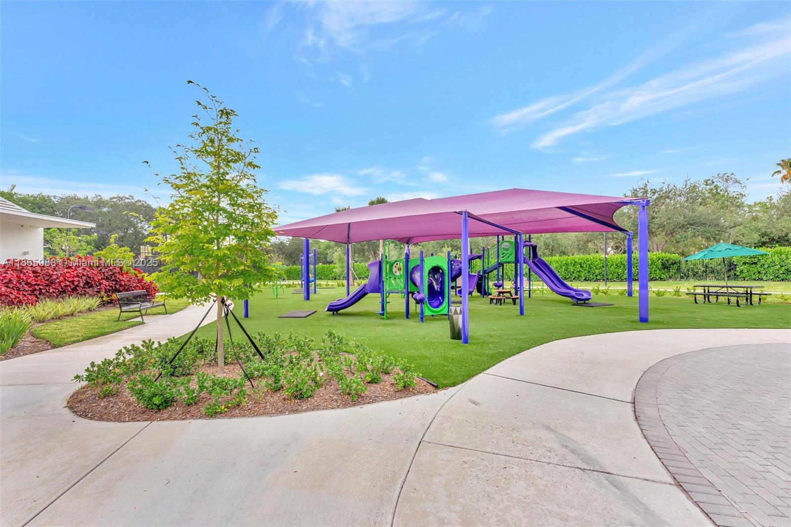 EAGLE TRACE - Residential