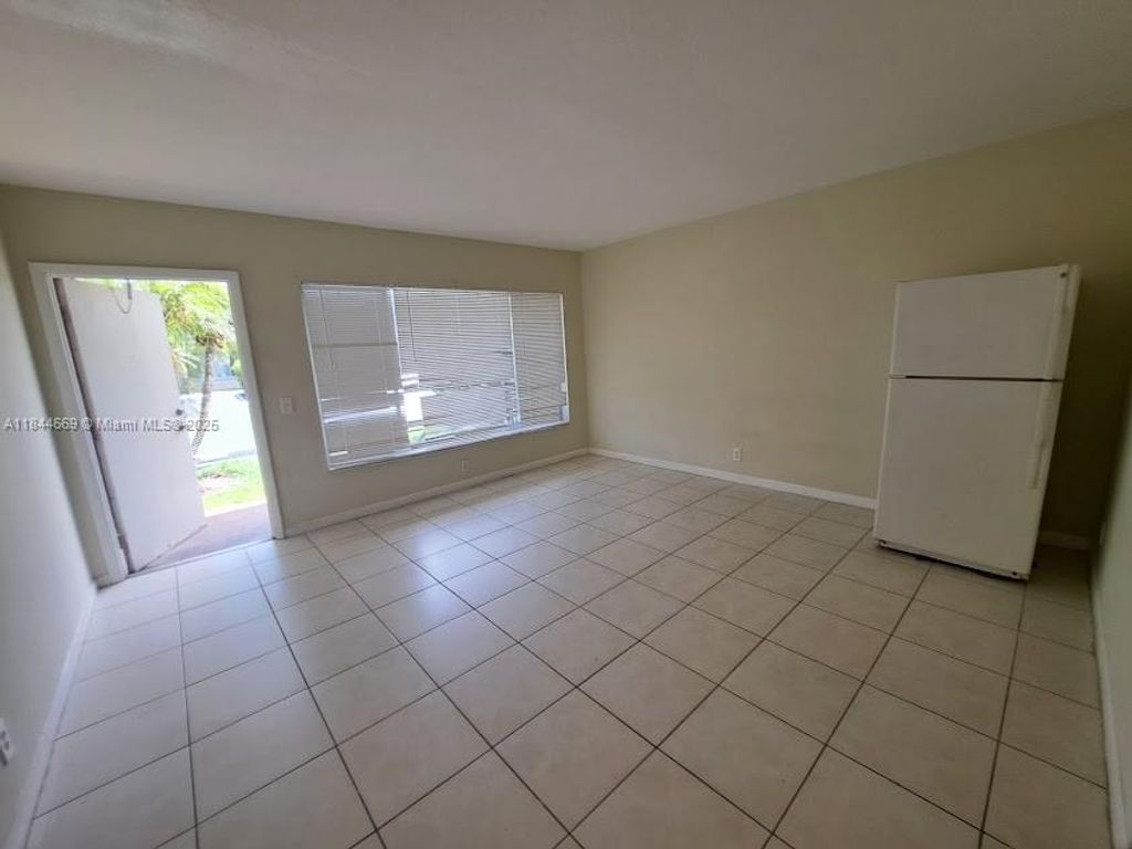 Photo of 2303 S Federal Hwy #8, Boynton Beach, FL 33435 (MLS # A11844669)