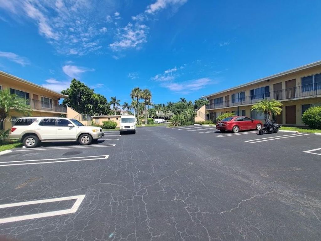 Photo of 2303 S Federal Hwy #8, Boynton Beach, FL 33435 (MLS # A11844669)