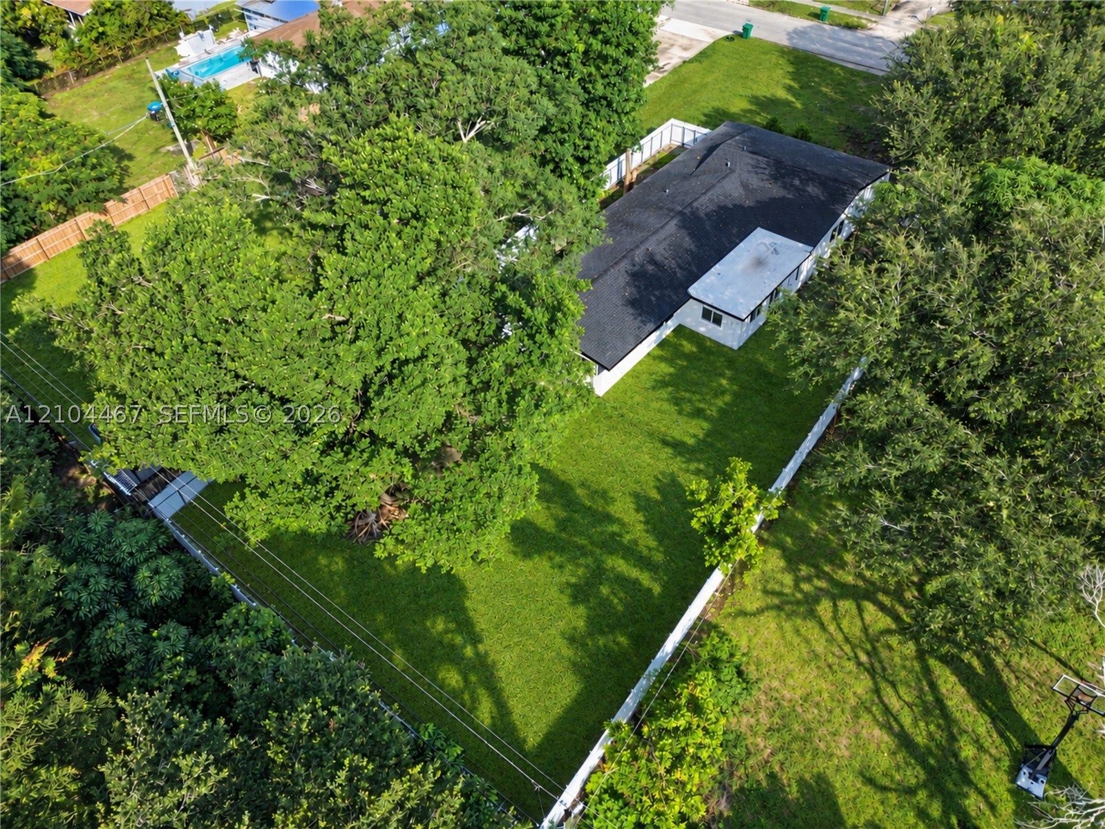 6208 SW 26th St