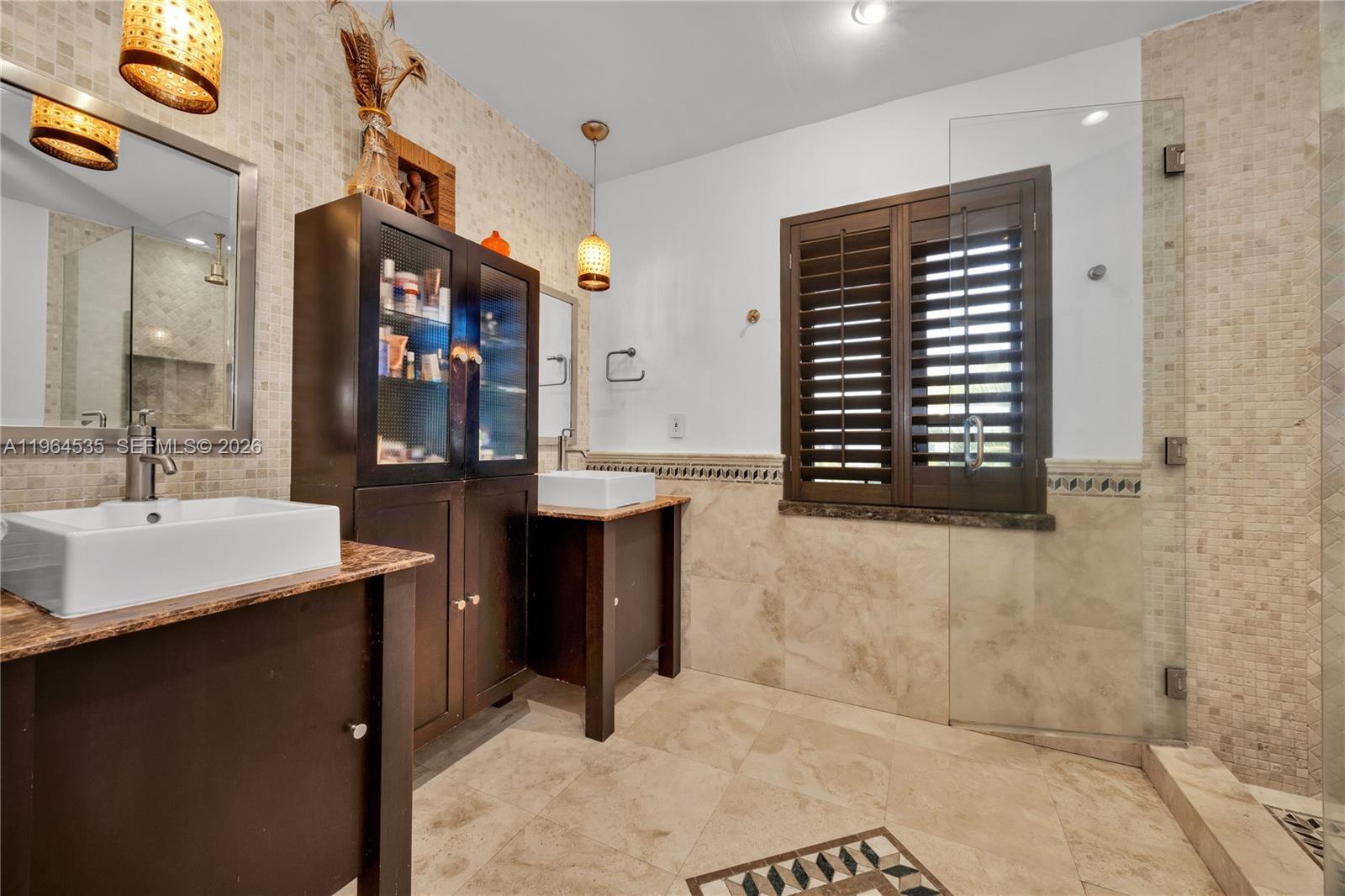 NATOMA MANORS - Residential