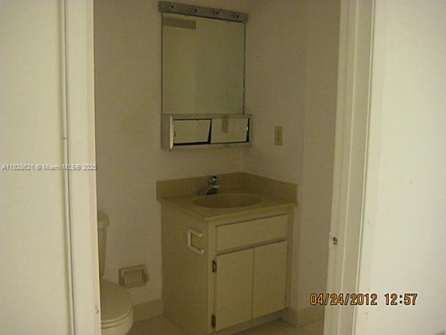 KENLAND POINTE CONDO #1 - Residential