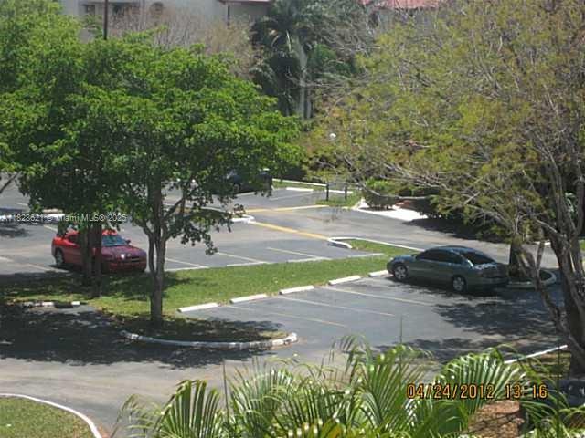 KENLAND POINTE CONDO #1 - Residential