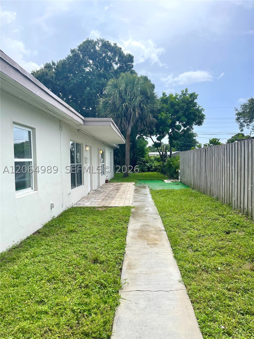 Photo of 1004 SW 24th Ave, Fort Lauderdale, FL 33312 (MLS # A12064989)
