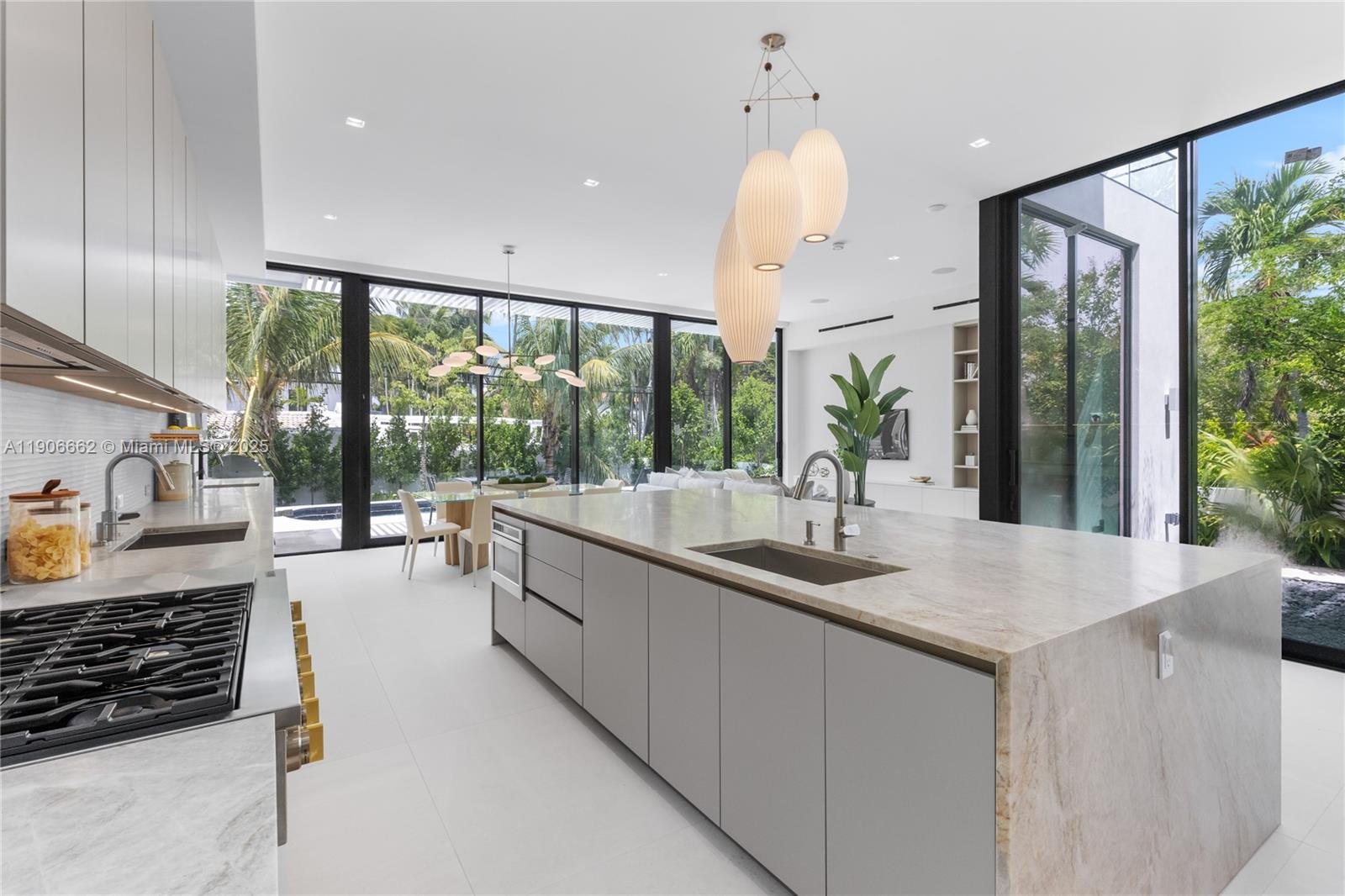 SURPRISE LAKE - Residential