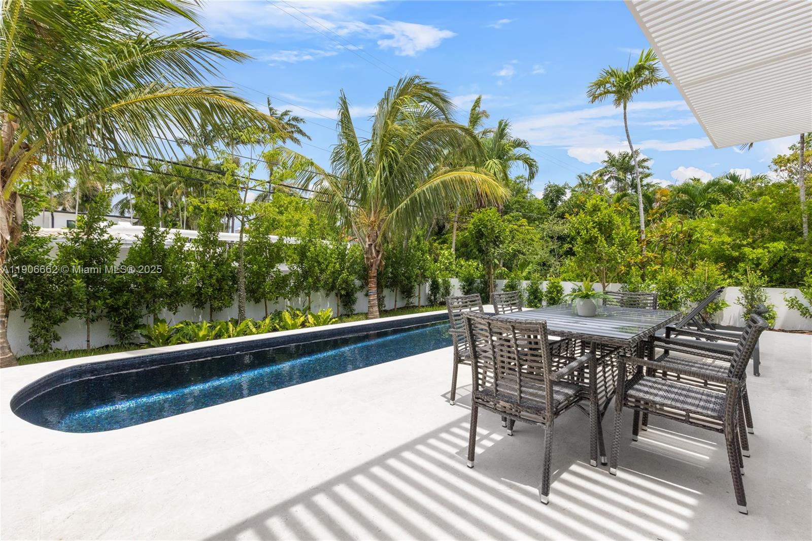 SURPRISE LAKE - Residential