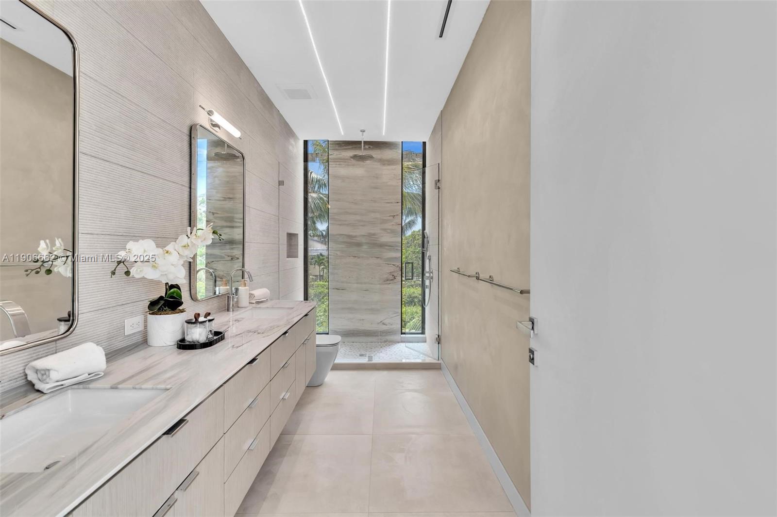 SURPRISE LAKE - Residential