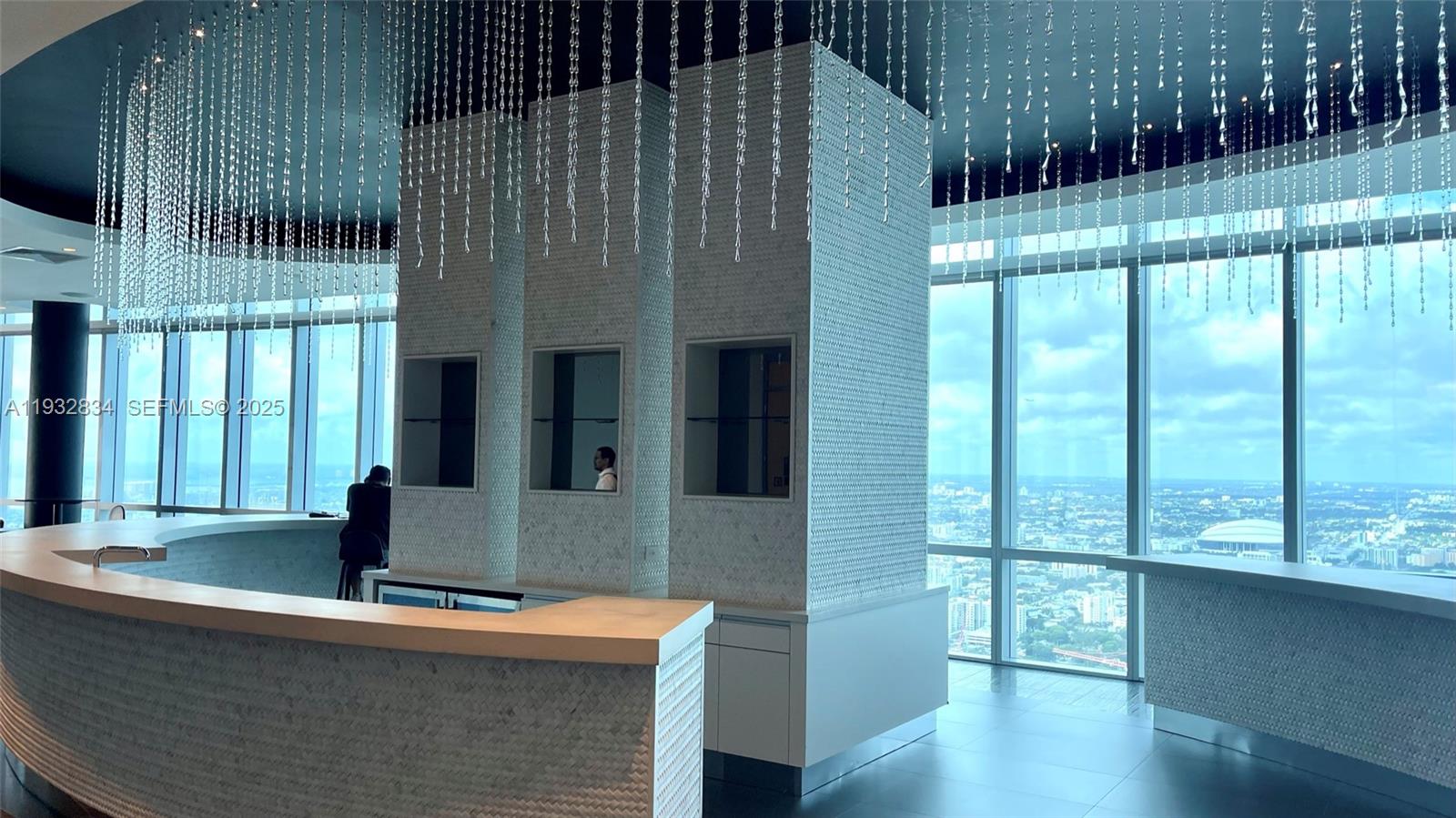 PARAMOUNT MIAMI WORLDCENT - Residential