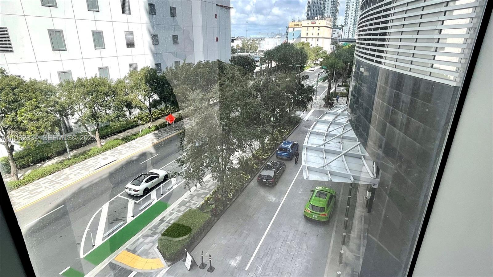 PARAMOUNT MIAMI WORLDCENT - Residential