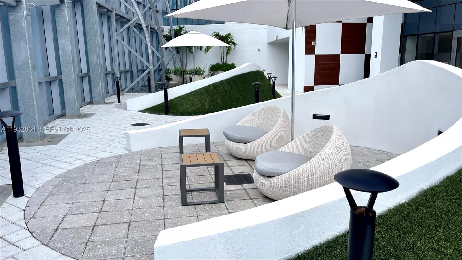 PARAMOUNT MIAMI WORLDCENT - Residential